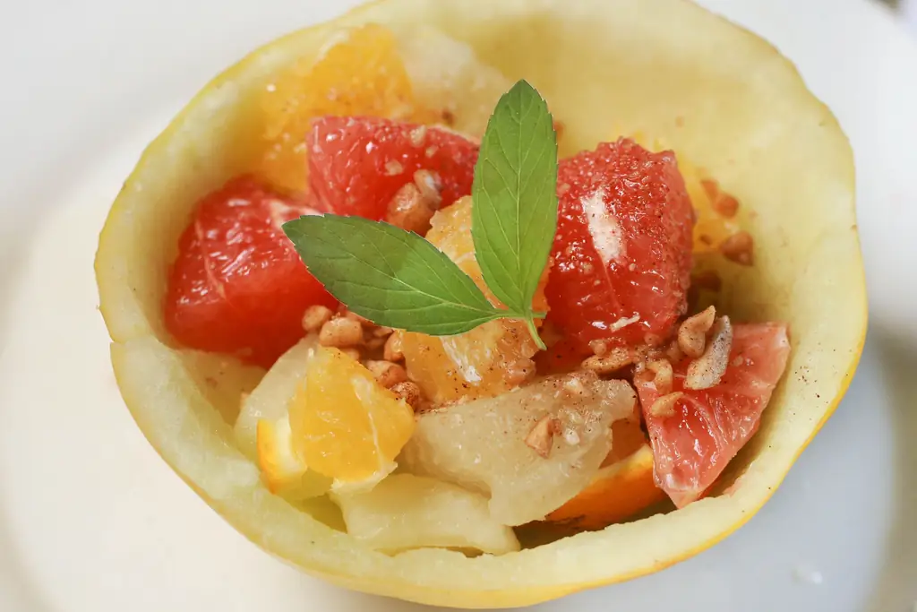 Как приготовить простую закуску из дыни: 12 шагов (с иллюстрациями)