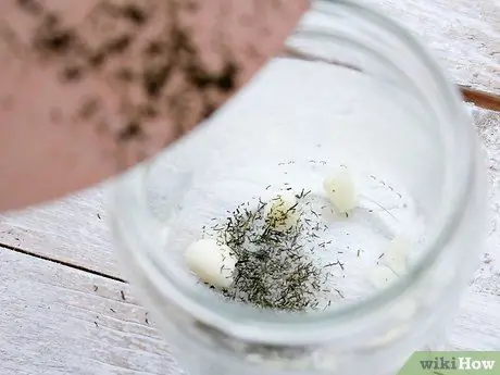 Приготовить соленые огурцы Шаг 1