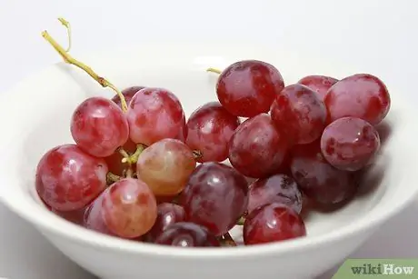 Приготовить фруктовый кебаб Шаг 1