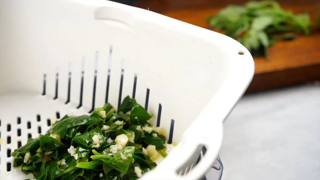 10 простых способов приготовить шпинат на пару в микроволновой печи