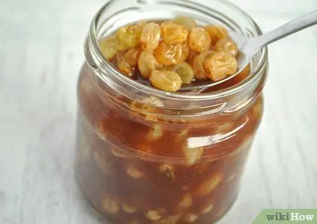 Приготовить маринованный изюм Шаг 9