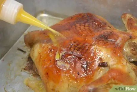 Полейте курицу Шаг 4