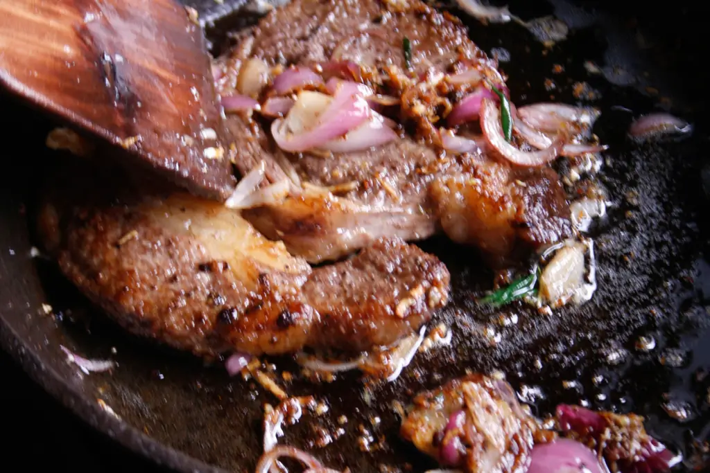 4 способа приготовить стейк рибай в духовке