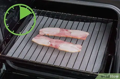 Приготовить засахаренный бекон шаг 5