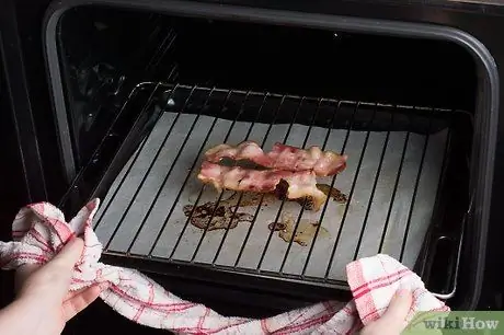 Приготовить засахаренный бекон Шаг 8