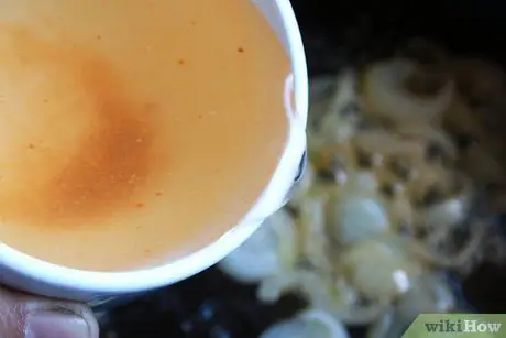 Приготовьте тонкие кусочки куриной грудки Шаг 8