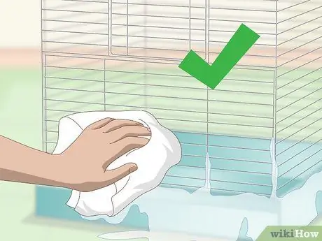 Очистите и поддерживайте среду обитания для канареек Шаг 10