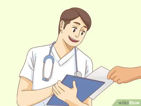 Остановить выщипывание перьев попугаев Шаг 2