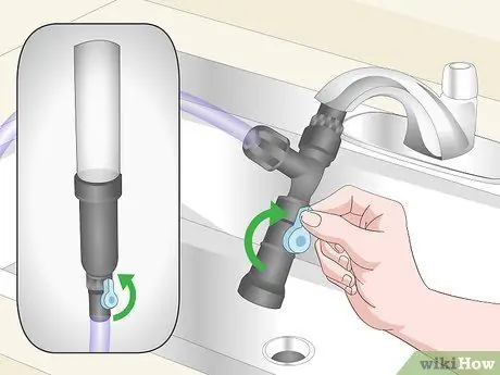 Используйте устройство для смены воды Aqueon, шаг 8