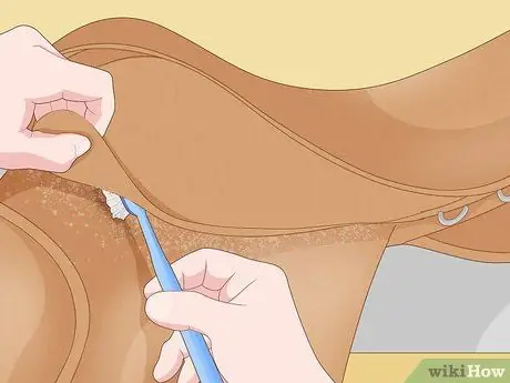 Очистите седло Шаг 4