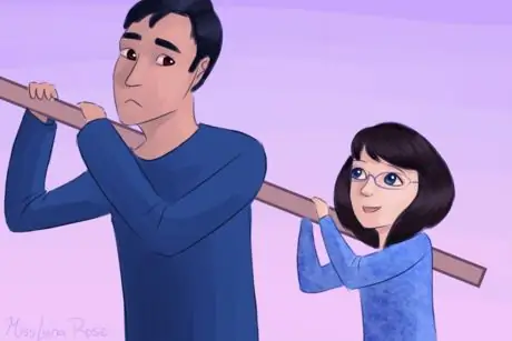 Женщина помогает лифту