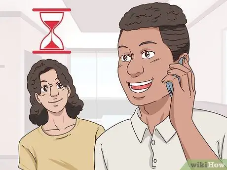 Приди к парню, не расстраивая его Шаг 7