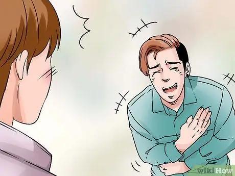 Отвлечь кого-то Шаг 9