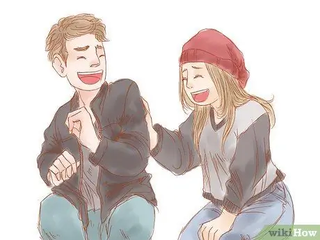 Действуй вокруг парня, который тебе нравится Шаг 11