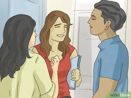 Избегайте парней, которые вас бьют. Шаг 8