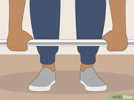 Укрепляйте хватку в становой тяге Шаг 8