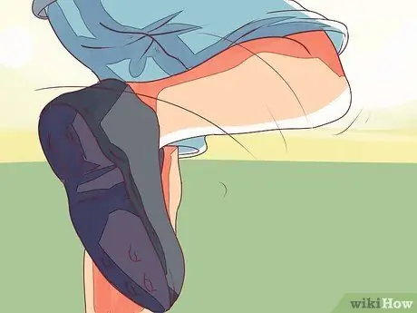 Удар футбольного мяча Шаг 5