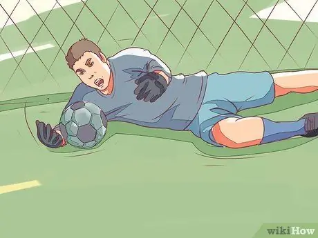 Удар футбольного мяча Шаг 9