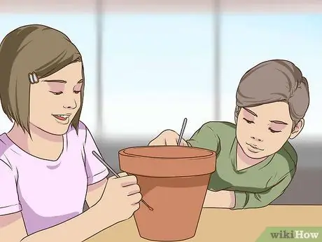 Помогите молодым братьям и сестрам сблизиться, шаг 2