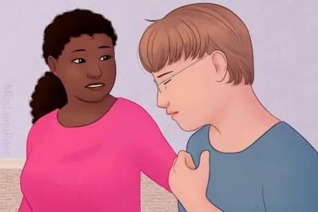 Девушка утешает грустного друга 1