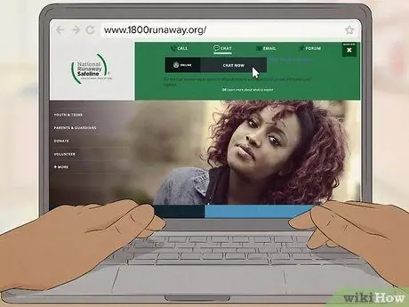 Используйте онлайн-чат National Runaway Safeline Шаг 3