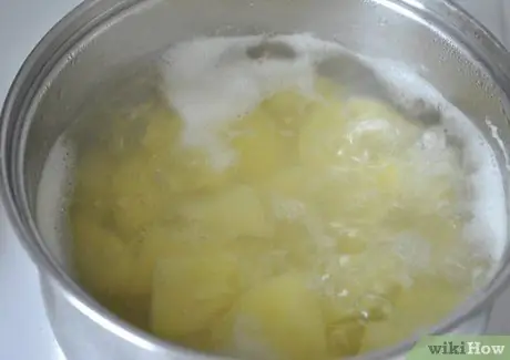 Приготовить вареники из картофеля и сыра, шаг 2