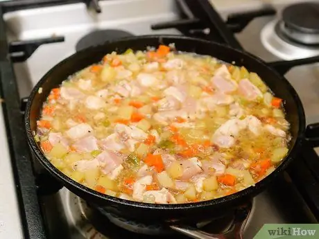 Приготовить пирог с курицей в горшочке на сковороде Шаг 10 Приготовить пирог с курицей в горшочке на сковороде Шаг 10