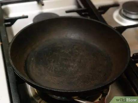 Приготовить пирог с курицей в горшочке на сковороде Шаг 7 Приготовить пирог с курицей в горшочке на сковороде Шаг 7