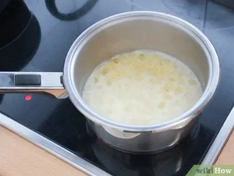 Приготовить куриные пальцы, покрытые киноа, шаг 2 Приготовить куриные пальцы, покрытые киноа, шаг 2