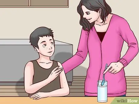 Убедите маму позволить вам переночевать Шаг 7