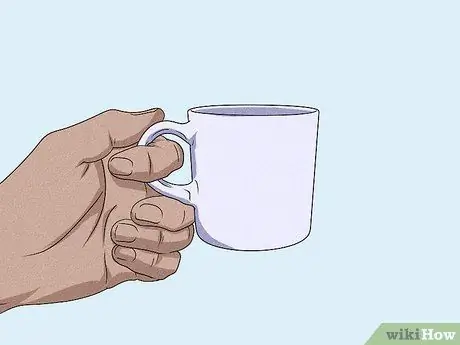 Держи кружку Шаг 1