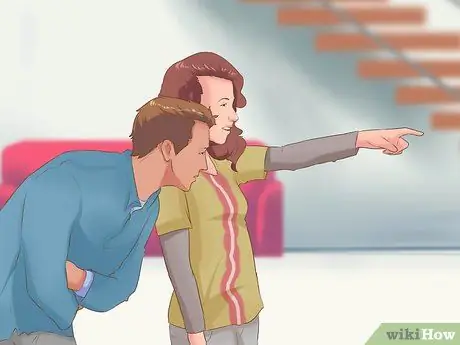 Акт в доме девушки, шаг 1