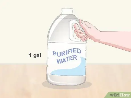 Приготовьте пропитку с морской солью Шаг 1