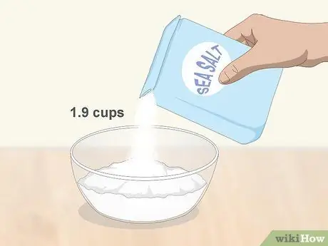 Приготовьте замачивание с морской солью Шаг 6