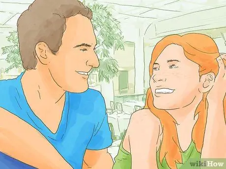 Поцелуй девушку при первой встрече Шаг 7