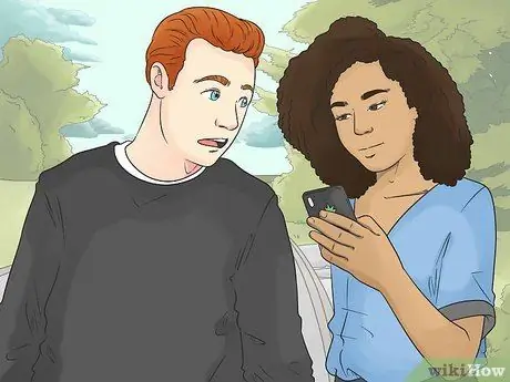 Почему моя девушка пользуется моим телефоном? Шаг 1