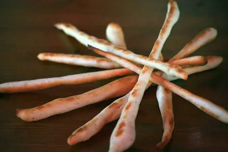 Детские закуски от гриссини до сырных улиток