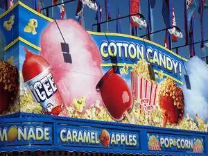 Водолей легко может стать заядлым курильщиком