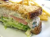 Сэндвич с кремом из тунца