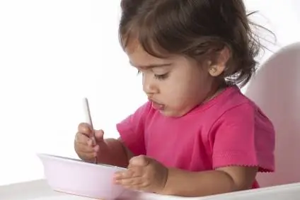 С родившимися весной много проблем