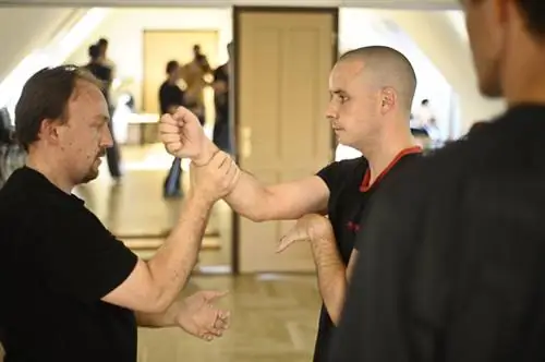 Вам нужно лицо паука, если вы хотите атаковать или защищаться