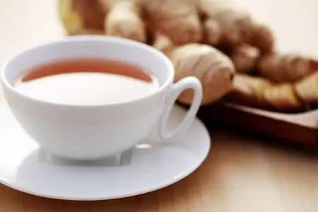 7 продуктов и напитков, которые помогают бороться с неприятным запахом изо рта