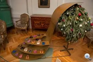 Эгази Виола - модельер