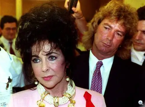 Бриллианты Элизабет Тейлор проданы по рекордным ценам