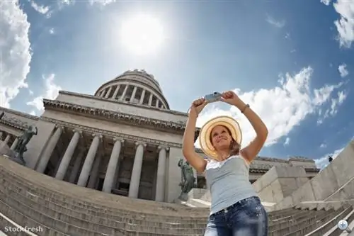 Что одинокие люди посыпают хреном на Рождество?