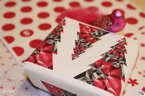 Птица не была бесплатной, но ее нужно было купить