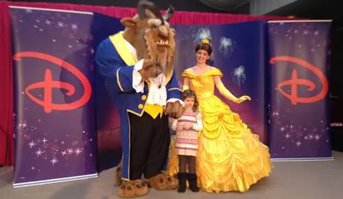 Фото с Красавицей и Чудовищем