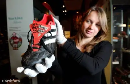 Да, это подпись Дэвида Бекхэма