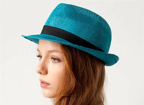 Летом пригодится соломенная шляпа (Pull&Bear - 2995 форинтов)