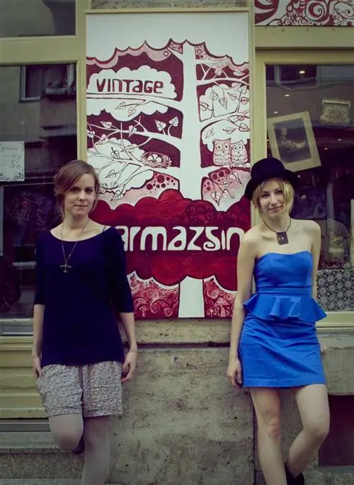 Рита Немет и Кристина Серьян перед Кармазином